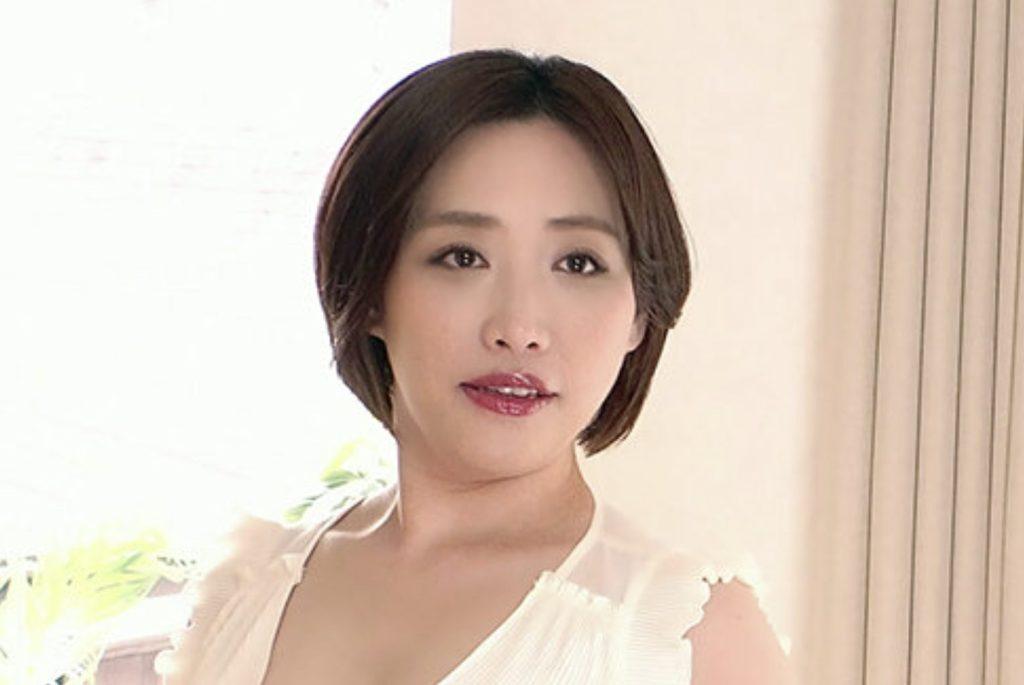 激しいセックスを望む四十路奥様の中出し三昧イキ放題、喘ぎ絶頂の連続